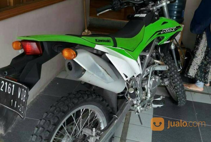 Motor Trail KLX 150CC