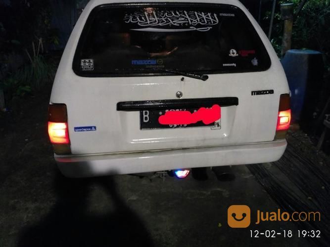 Mazda Vantrend 1994. Warna PUtih