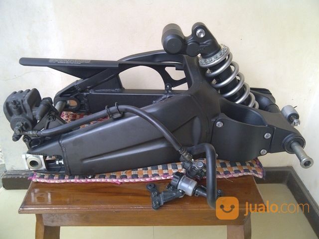 Swing Arm Kawasaki ZX6R