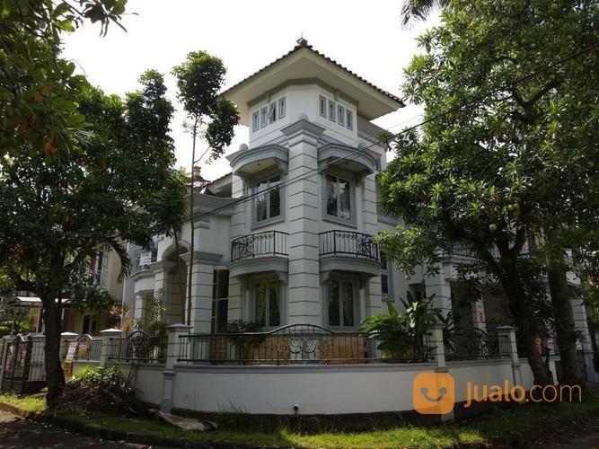 Rumah Mewah Jl Anggrek Jingga, Anggrek Loka BSD