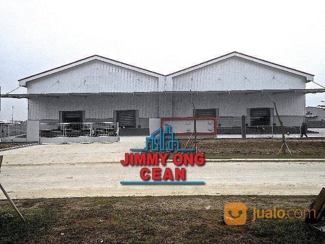 Gudang Full Loading Dock Dan Dock Leveler Di Kawasan Industri KITIC Cikarang Bekasi