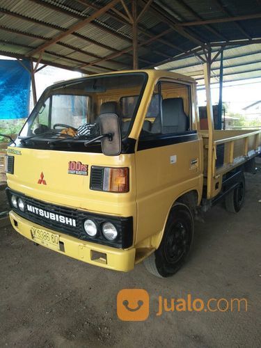 Truck Engkel Mitsubishi