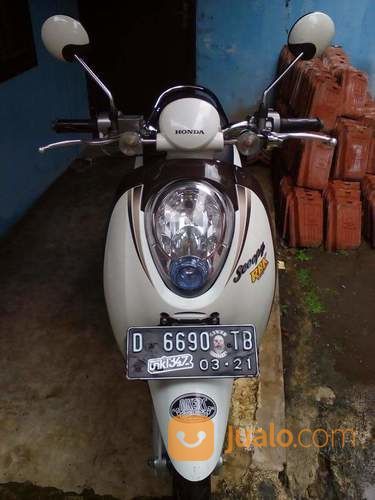 Honda Scoopy 110cc Thn 2011