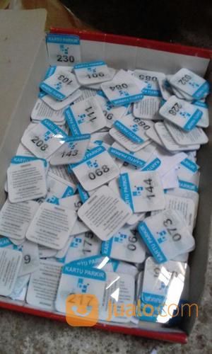 Jasa Pembuatan Kartu Parkir, Visitor Card, Kartu Penitipan Dari Akrilik Murah