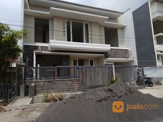 Rumah Manyar Tirtomoyo