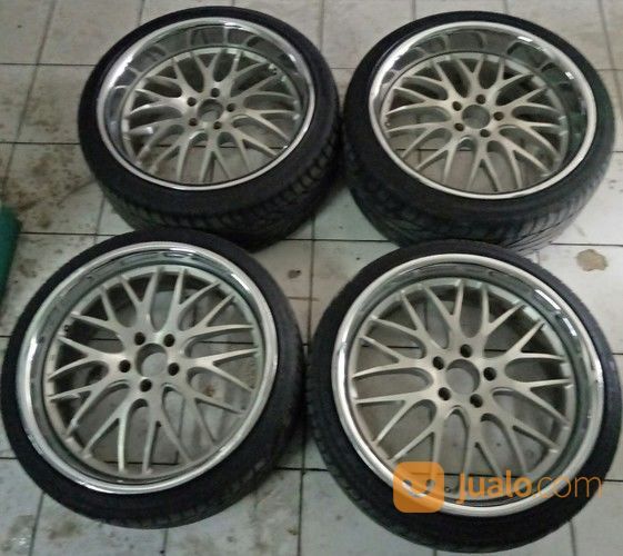 VELG DAN BAN RING 20 UNTUK MOBIL MERCY KONDISI BEKAS