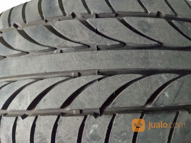 VELG DAN BAN RING 20 UNTUK MOBIL MERCY KONDISI BEKAS