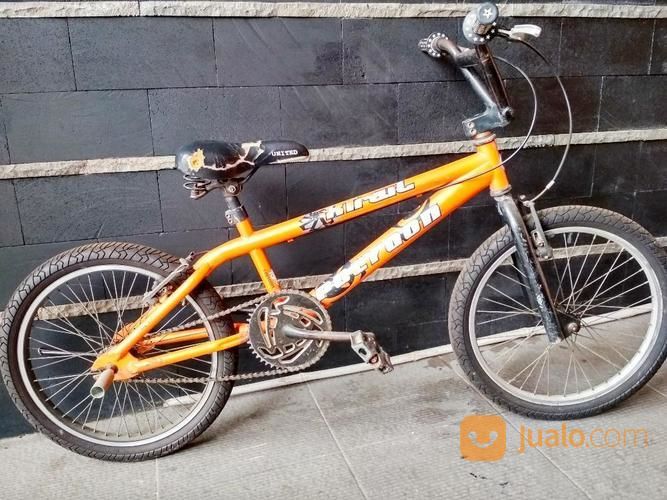 Sepeda BMX Polygon Xtrail