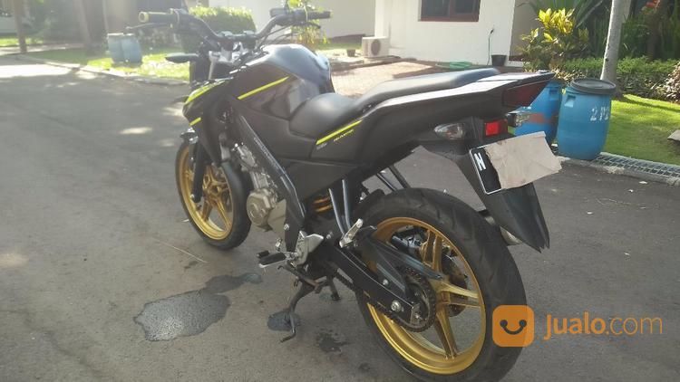 Vixion Advance 2016 Hitam Istimewa