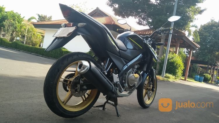 Vixion Advance 2016 Hitam Istimewa