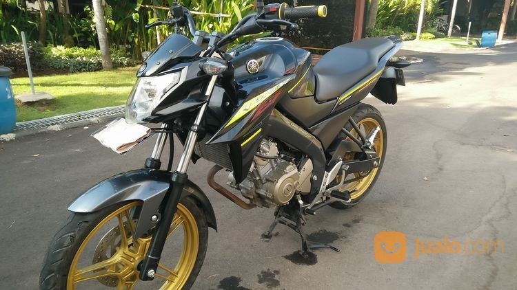 Vixion Advance 2016 Hitam Istimewa