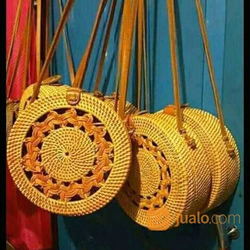 Tas Rotan Bulat Kekinian RAISA Handmade Bali Rattan Bag Unik Cantik
