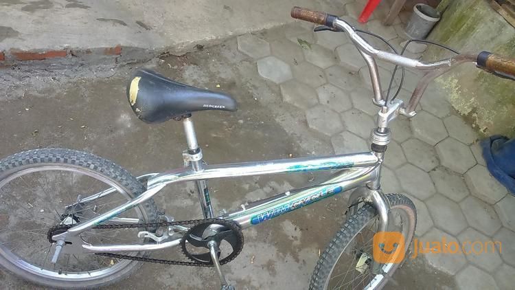 Sepeda BMX STAINLESS IUKURAN 20" BEKAS