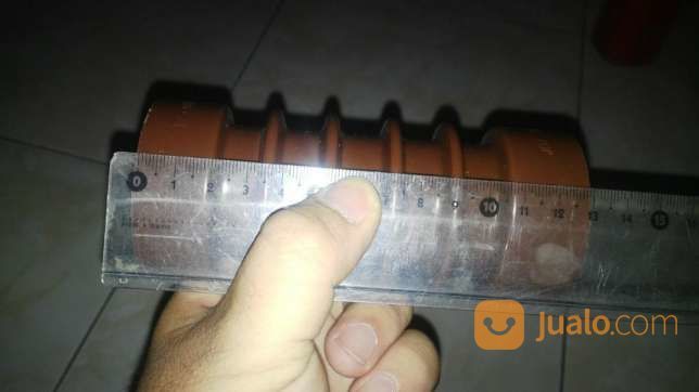 Isolator Busbar / Isolator Tumpu Untuk Busbar / Panel / Kubikel 11KV