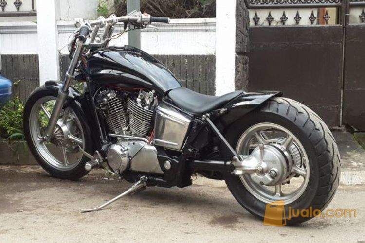 Moge Honda Shadow VT1100 Custom