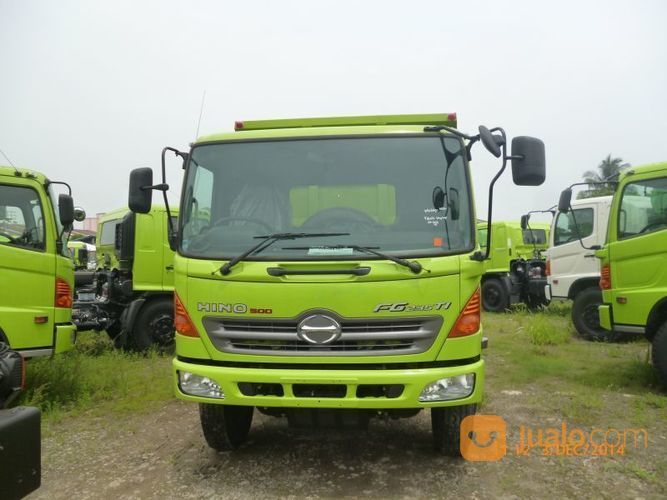 Dump Truk Hino FG 260 JJ 4x2 Euro 4, kapasitas 12m3 – 15m3 (Kondisi Baru)