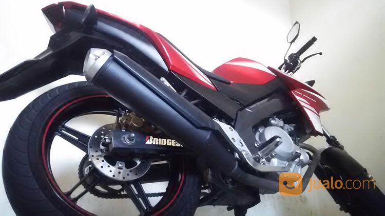 New Vixion 2014 Merah Putih