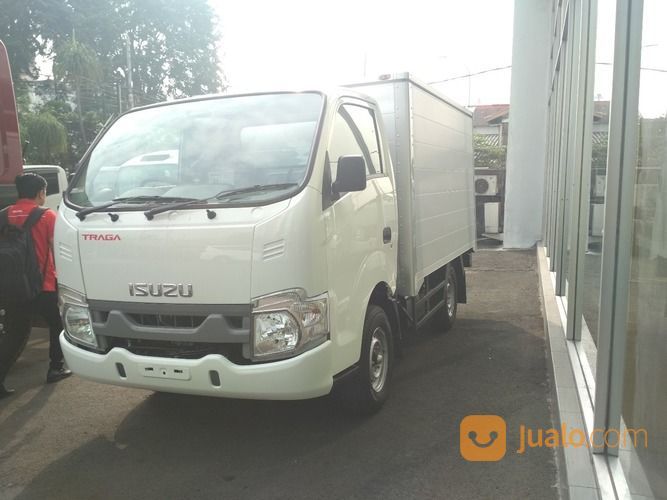 Isuzu TRAGA BOX