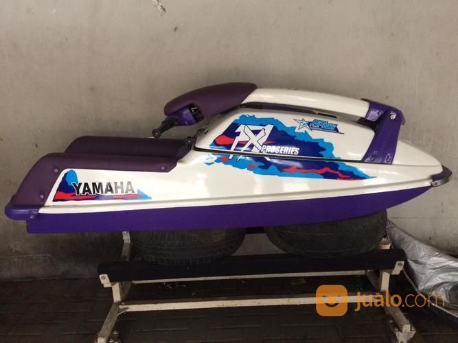 Standing Jet Ski Yamaha FX1 Pro Series