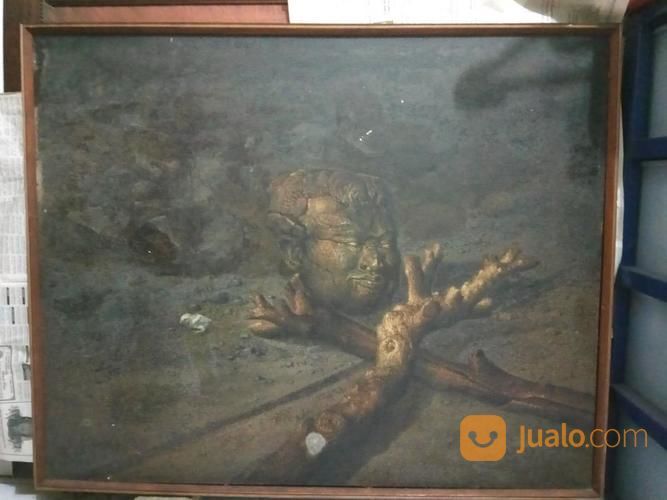 Lukisan Karya Seni - Arca Kepala Gajah Mada Dengan Anaknya Ayam