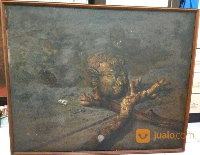 Lukisan Karya Seni - Arca Kepala Gajah Mada Dengan Anaknya Ayam