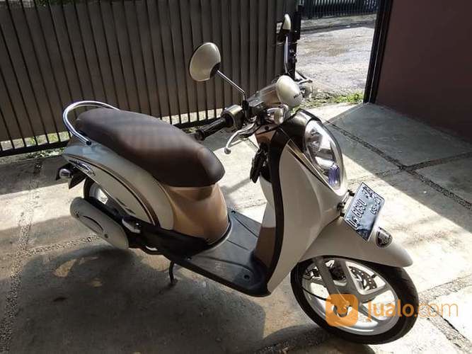 Honda Scoopy NC11C1C AT Tahun 2011