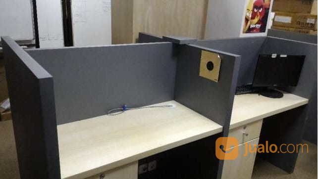 Meja Kubikal Atau Partisi