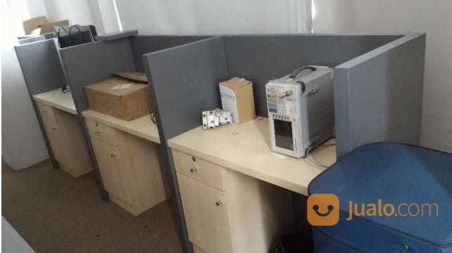 Meja Kubikal Atau Partisi