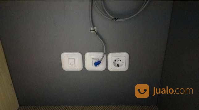 Meja Kubikal Atau Partisi