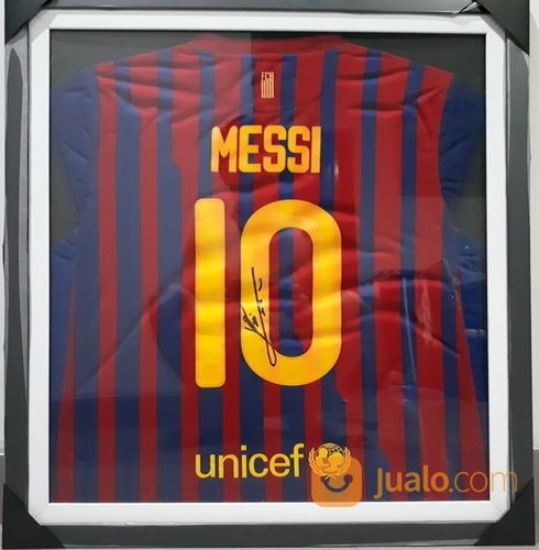 Jersey Barcelona Lionel Messi Nomor 10 Tanda Tangan Messi Bersertifikat MSS001