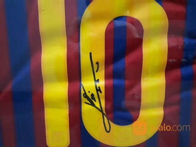 Jersey Barcelona Lionel Messi Nomor 10 Tanda Tangan Messi Bersertifikat MSS001