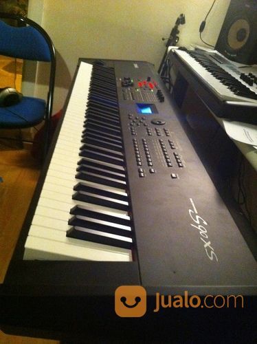 Keyboard YAMAHA S90 XS