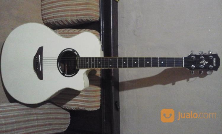 Gitar Akustik Elektrik Yamaha APX 500ii Original Warna Putih Vintage