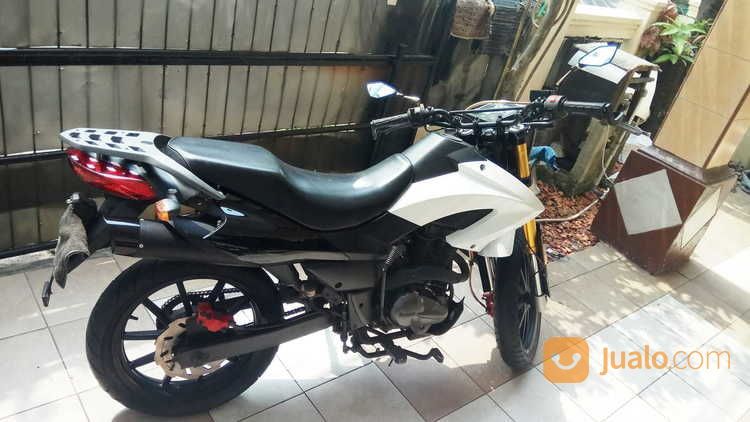 Benelli Python 200 Putih Jakarta
