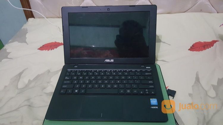 Notebook Asus X200