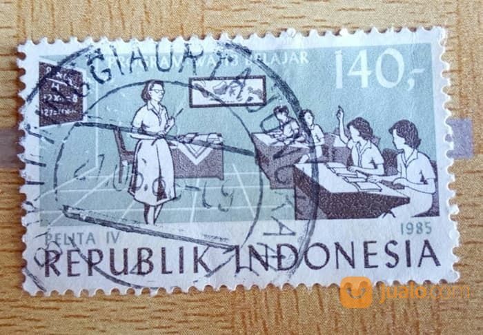 Perangko Indonesia Pelita IV Wajib Belajar 1985