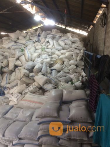 Bahan Baku Pakan Ternak Jenis Fish Oil & Tepung Ikan