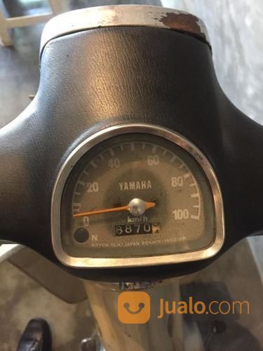 V75 Yamaha Cat Restorasi