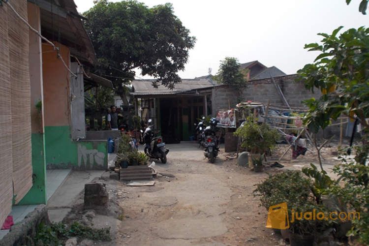 Rumah Kontrakan 3 Pintu + Rumah Pribadi - Jatimakmur