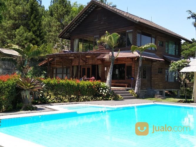 Villa Kayu R77 Cisarua Puncak