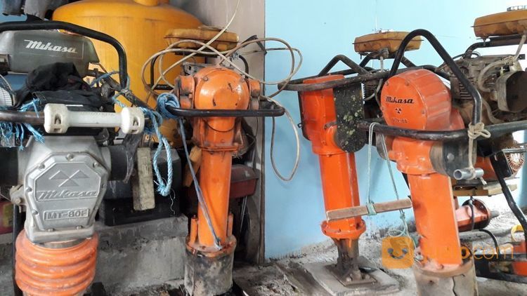 Sewa Stamper, Molen, Trowel, Baby Roller, Jack Hammer Dan Alat Proyek Lainnya