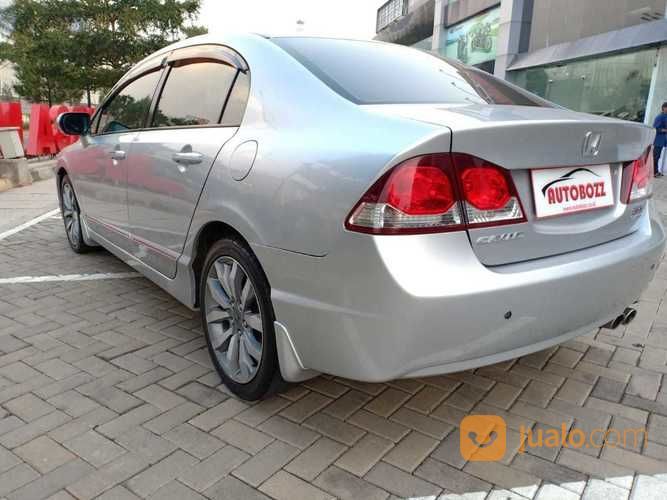 Honda Civic 2010 AT
