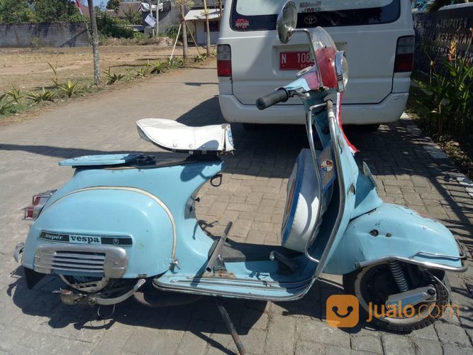 Classic Super Vespa