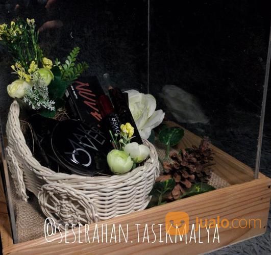 Sewa Kotak Seserahan Akrilik Di Tasikmalaya