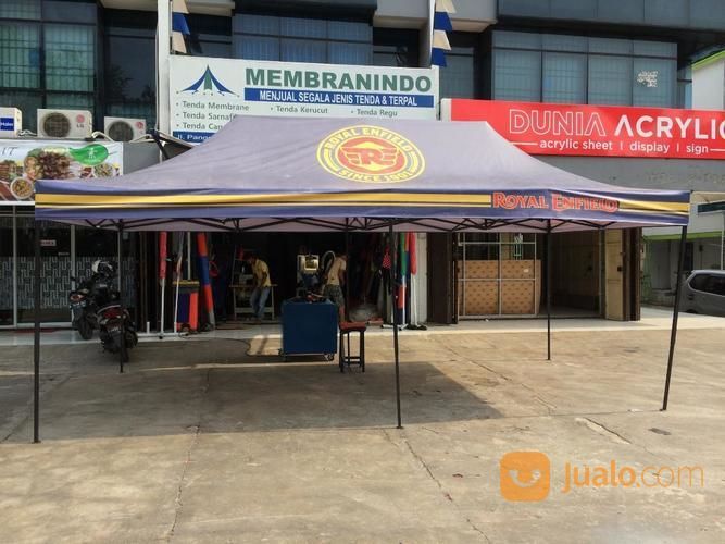 Tenda Lipat Memanjang