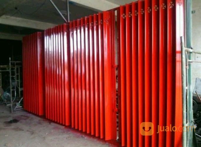 Pintu Besi Harmonika