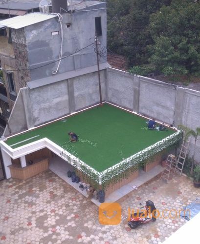 Rumput Mati Penghias Alas Lantai Taman Rumput Sintetis