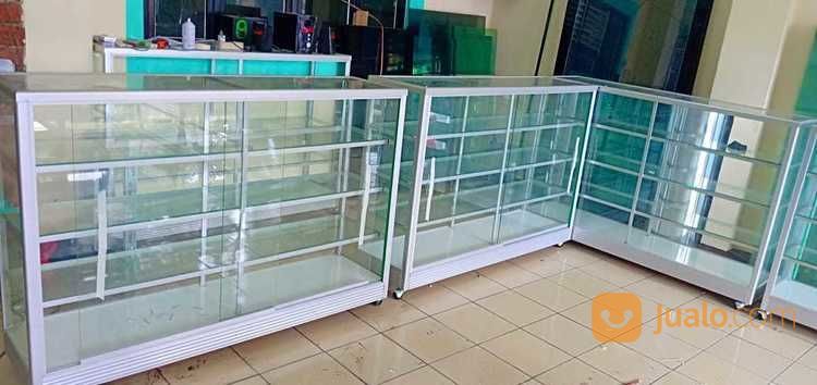 Etalase Kaca Ukuran 1.5x1x40