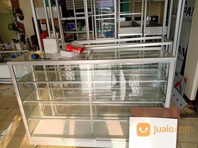 Etalase Kaca Ukuran 1.5x1x40