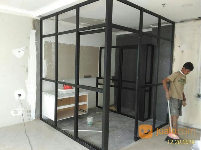 Kusen Pintu Aluminium